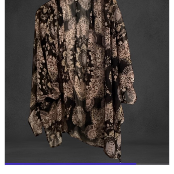 Maurice’s Wallflower Multicolor Open Front Kimono - Picture 2 of 8